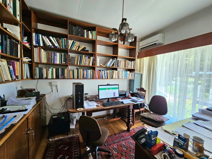 6 Bedroom Property for Sale in Grimbeeck Park North West